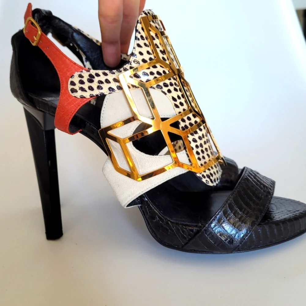 Pierre Hardy Golden Buckle Heels 👠 👠 👠 - Picture 5 of 15